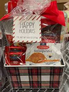 lot 600 image: Gift Baskets X 4 Best by 10022024