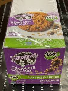 lot 275 image: Oatmeal Raisin Protein Cookies Sealed Box 12 X 4oz&nbspBest&nbspBy 122023