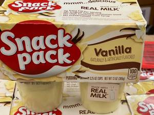 lot 498 image: Snack Pack Vanilla Pudding Box of 12 packs 4 pudding per Pack Best by 10102023