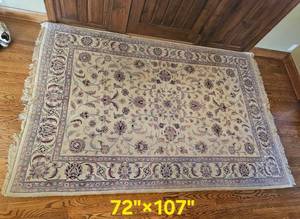 lot 61 image: Naein Floral Pattern Ivory Wool Area Rug