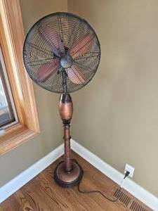 lot 111 image: Coppertino Outdoor Fan
