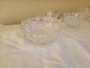 lot 77 image: Brilliant Cut Glass Decor Collection (10)