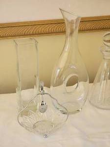 lot 78 image: Sparkling Clear Glass Decor Collection (11)