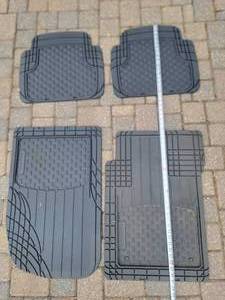 lot 86 image: WeatherTech Floor Liner Set (4)