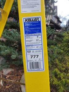 lot 138 image: Keller Fiberglass Ladder  7 foot