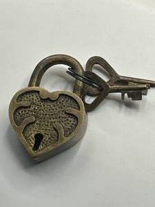 lot 52 image: Solid Brass Heart Lock with 2 Keys
