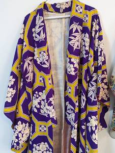 lot 81 image: Pair of Vintage Japanese Kimonos
