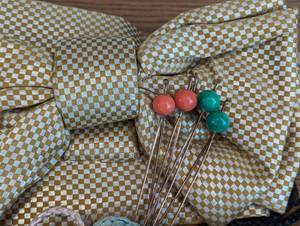 lot 82 image: Assorted Vintage Japanese Sashes and Hair Pins