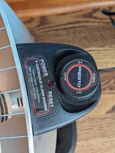 lot 99 image: Presto Space Heater