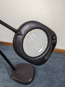lot 145 image: Adjustable Magnifying Desk Lamp