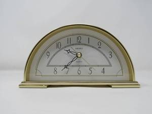 lot 67 image: Half Moon Seiko desk clock Gold Rim