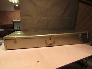 lot 120 image: Vintage Metal under bed storage box and military tarp