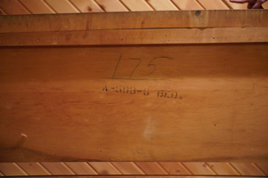 lot 7 image: Vintage HEYWOOD-WAKEFIELD style bed Frame
