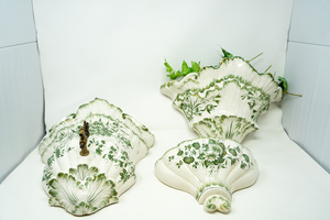 lot 17 image: Vintage Italian Hand-Painted Faience Lavabo (Planter, Fountain)