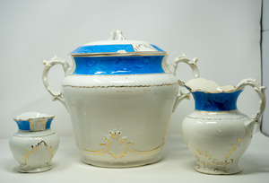lot 20 image: 3 Piece Antique  China Commode, Wash Basin, Pitcher
