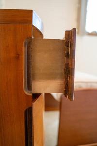 lot 3 image: 1930s Vintage Heywood Wakefield style Vanity