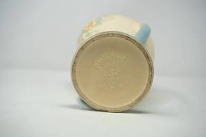 lot 45 image: Vintage HULL art pottery Double Handled Floral Vase Circa 1940  10.5 tall Vase   blue, white, pink