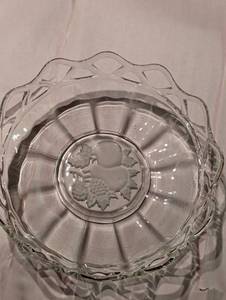 lot 84 image: Refreshing Nostalgia Vintage Coca-Cola and vintner clear Glassware (10 Plate & Bowl)