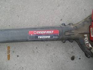 lot 7 image: Troy-Bilt TB25CB Gas Powered Leaf Blower
