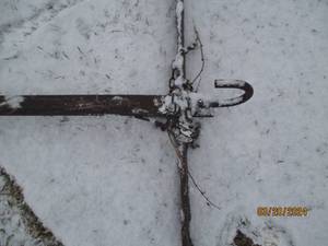 lot 9 image: Heavy-Duty Metal Drag
