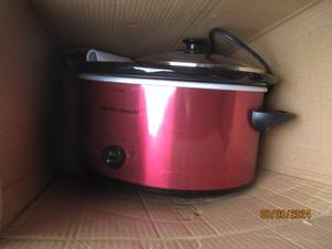 lot 39 image: Hamilton Beach Portable Slow Cooker 5 Quart