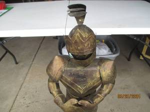 lot 55 image: Vintage Style Metal Knight Statue with Sword