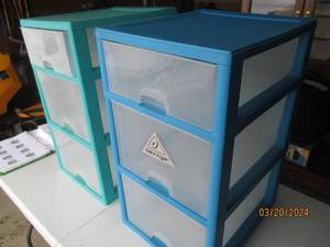 lot 56 image: Pair of Behringer Storage Drawer Units with Three Drawers Each