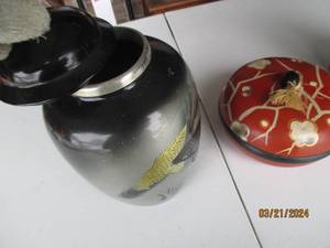 lot 76 image: Vintage Japanese Decorative Pottery Set with Dragon Motif