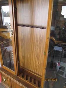 lot 83 image: Elk Antler Themed Wooden Gun Cabinet with Glass Doors