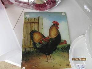 lot 85 image: Assorted Home Decor and Kitchenware Lot