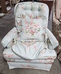 lot 12 image: Floral Rocker Swivel Chair w Accent Pillow