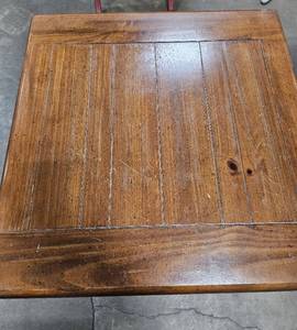 lot 22 image: VTG Bassett End Table