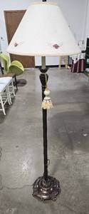 lot 38 image: Ornate Floor Lamp w Floral Shade & Tassel - 5 ft tall (works)