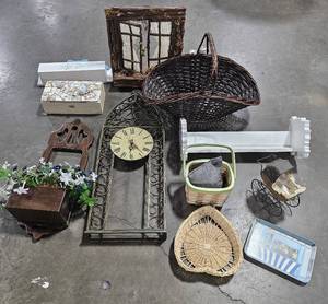 lot 43 image: Lot of Home Decor - Inc Mantel Clock (untested), Baskets, Floral White Shelf, Tray & More