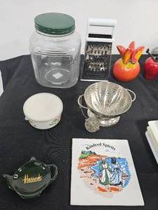 lot 201 image: Tomato Cheese Knife Set, Apple Pepper Grinder, Electric Kettle (untested), Floral Container w Lid, Ice Trays, Cheese Grater and More