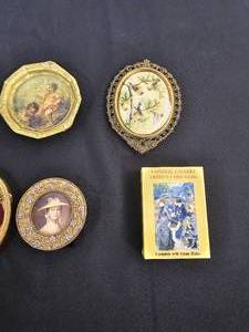 lot 202 image: National Gallery Artists Card Game, Kings and Queens Royal Family Card Game, VTG Tray and Frames and More