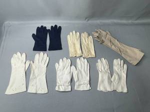 lot 64 image: 6 Pair of Womens VTG Gloves, various lengths