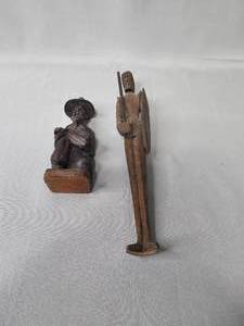 lot 138 image: 2 Carved Wooden Figures Spaniard and Asian Man