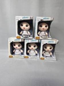 lot 153 image: Lot of 5 Funko Fabrikations Star Wars Princess Leia