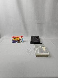 lot 162 image: VTG Keebler 1974 Promo Radio & RCA Victor Transistor Radio w Holder - both untested