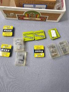 lot 172 image: VTG Automotive Fuses and Speakers