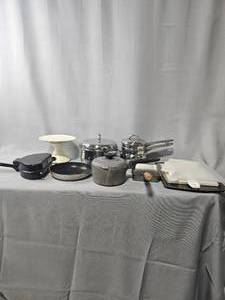 lot 177 image: Footed Cake Plate (no cover), Various Cooking PansPots w Lids Inc Omelet Maker, Wagner Ware Magna Lite Pot