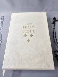 lot 213 image: King James Bible Designed Barry Moser & 3 Rosaries (one Catholic Silver Tone Rosary & Prayer Beads w ITALY Stamped on Back)