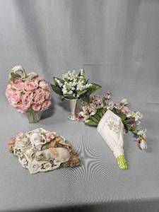 lot 217 image: Home Decor Artificial Flowers, Wall Hanging Floral Decor, Cat Tea Set Decor (chipped)