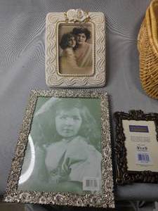 lot 221 image: Decorative Basket & Various Size Picture Frames