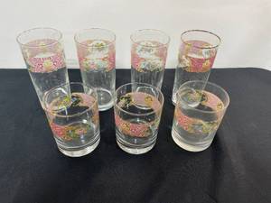 lot 204 image: Lot of 4 Royal Doulton Drinking Glasses & 3 Low Ball Glasses - Floral Pattern