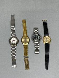 lot 222 image: Lot of 4 Mens Watches