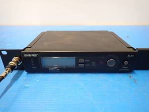 Shure&nbspSLX4 Wireless Receiver  no cables