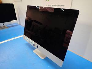 Apple&nbspiMac 17,1 A1419 AIO PC &nbspINTEL(R) CORE(TM) I7-6700K CPU  4.00GHZ  32GB RAM  512GB SSD  Includes IOS and power cable  cracked screen