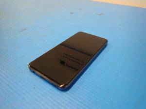 Samsung Galaxy S10e  128GB of storage  AT&ampT carrier locked  No cables